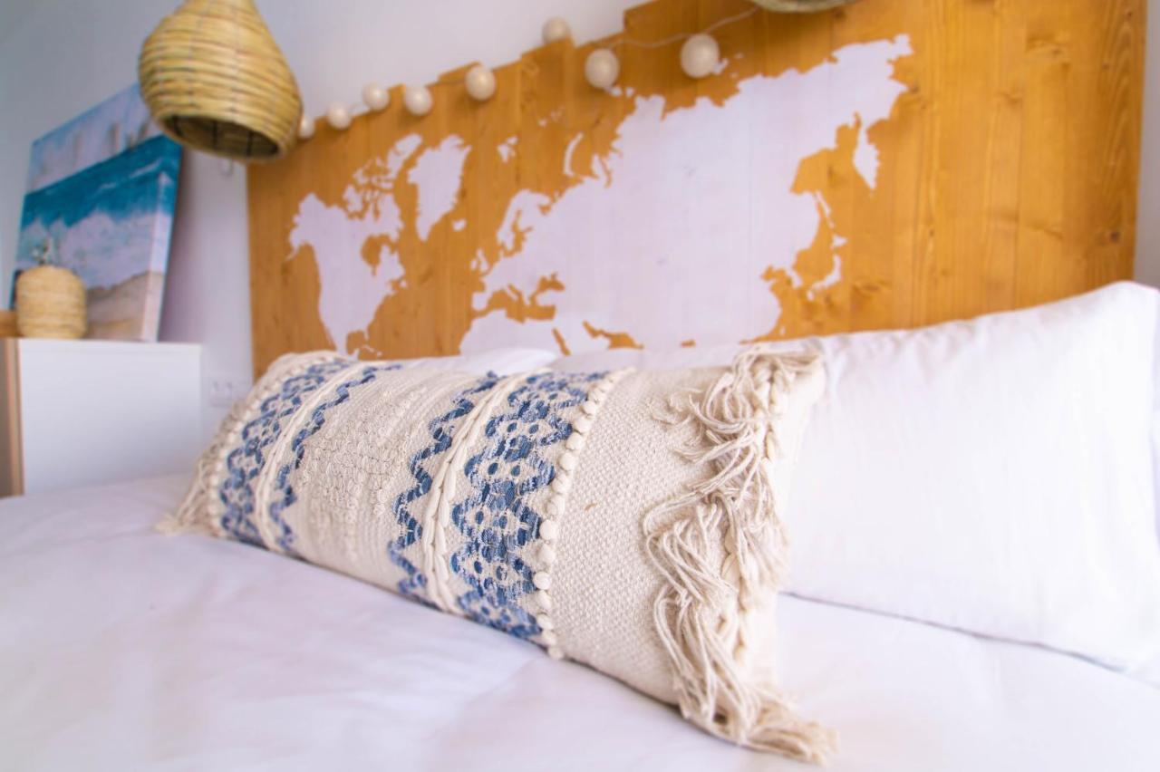 Coconut Beach Boutique Studio プラヤ・デアロ エクステリア 写真